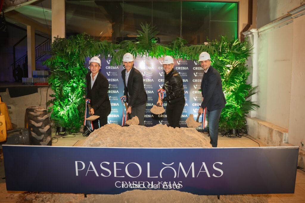 Palada inicial Paseo Lomas